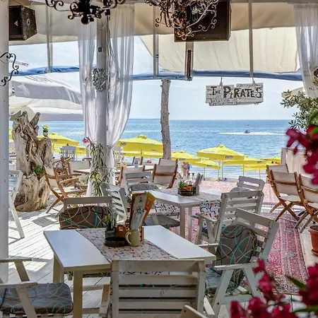 Saint George 2 Hotel *